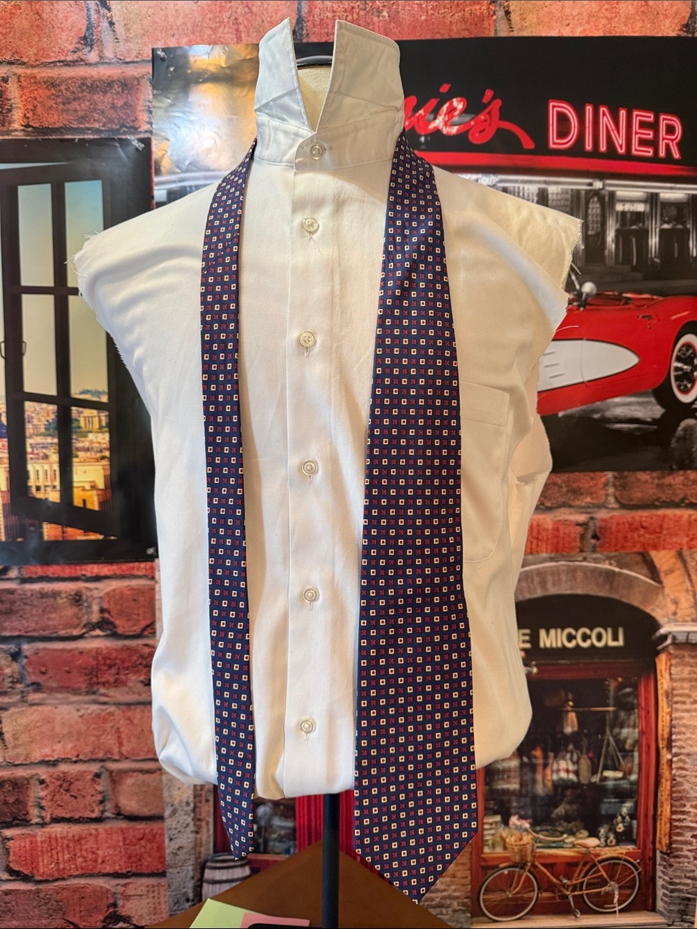 Brooks Brothers Navy Blue Silk Tie with Red and Cream Geometric Motif